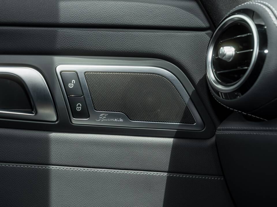 Image 54/67 of Mercedes-AMG GT-R (2018)