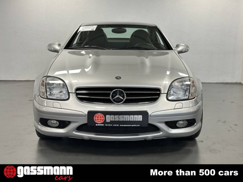 Image 2/15 of Mercedes-Benz SLK 32 AMG (2001)