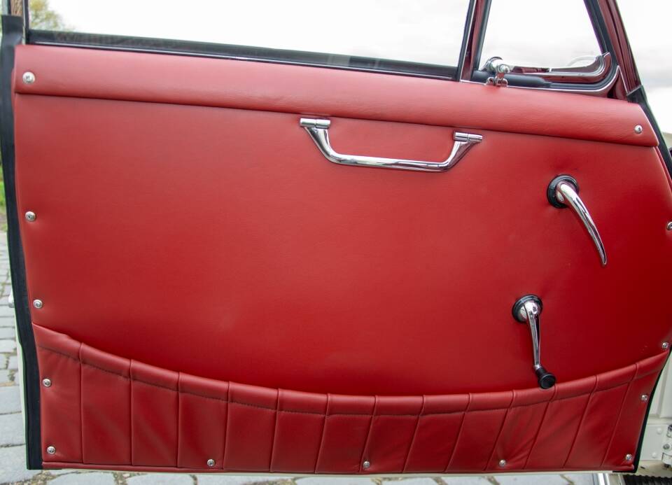 Image 20/39 de Porsche 356 B Carrera 2/2000 GS (1963)