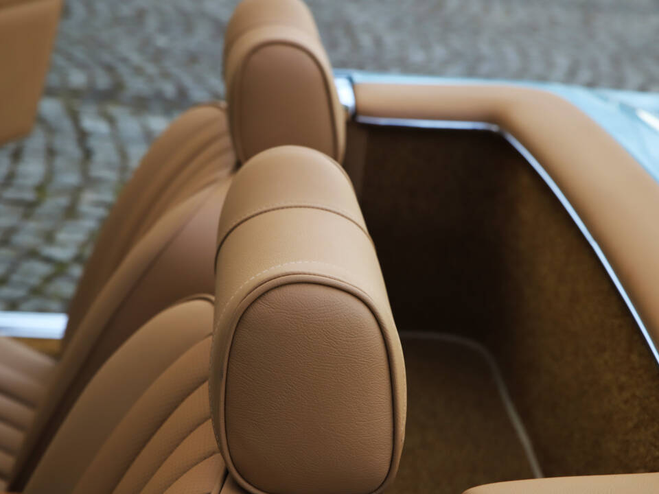 Afbeelding 18/40 van Mercedes-Benz 280 SL (1970)