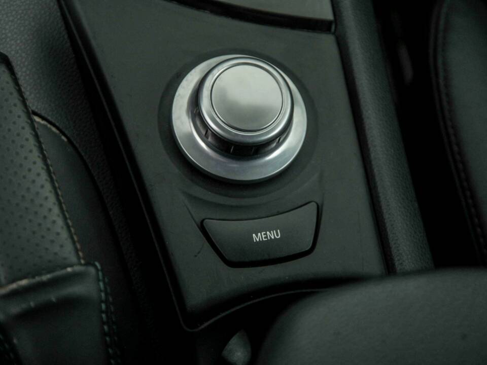 Image 39/50 of BMW 125i (2008)