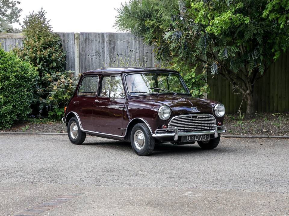 Image 25/46 of Austin Seven (1964)