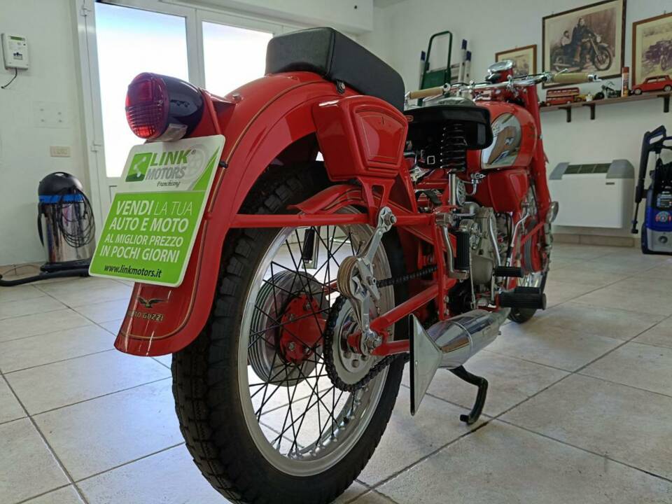 Image 12/39 of Moto Guzzi Falcone Sport (1954)