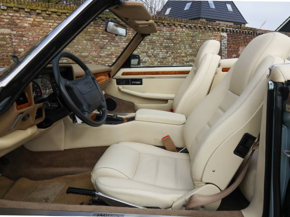 Bild 50/50 von Jaguar XJS 4.0 Celebration (1994)