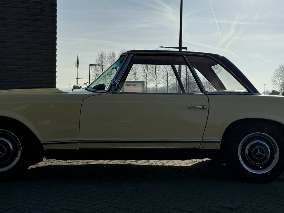 Image 5/31 de Mercedes-Benz 250 SL (1967)