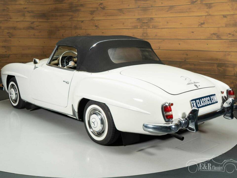 Afbeelding 13/19 van Mercedes-Benz 190 SL (1960)