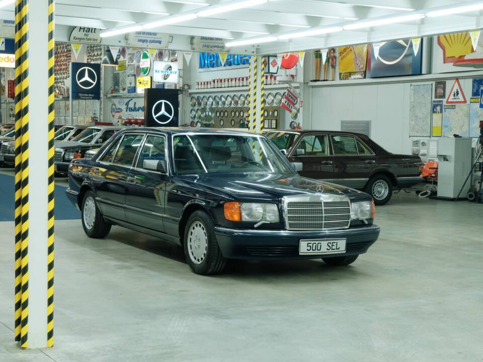 Bild 44/50 von Mercedes-Benz 500 SEL (1990)