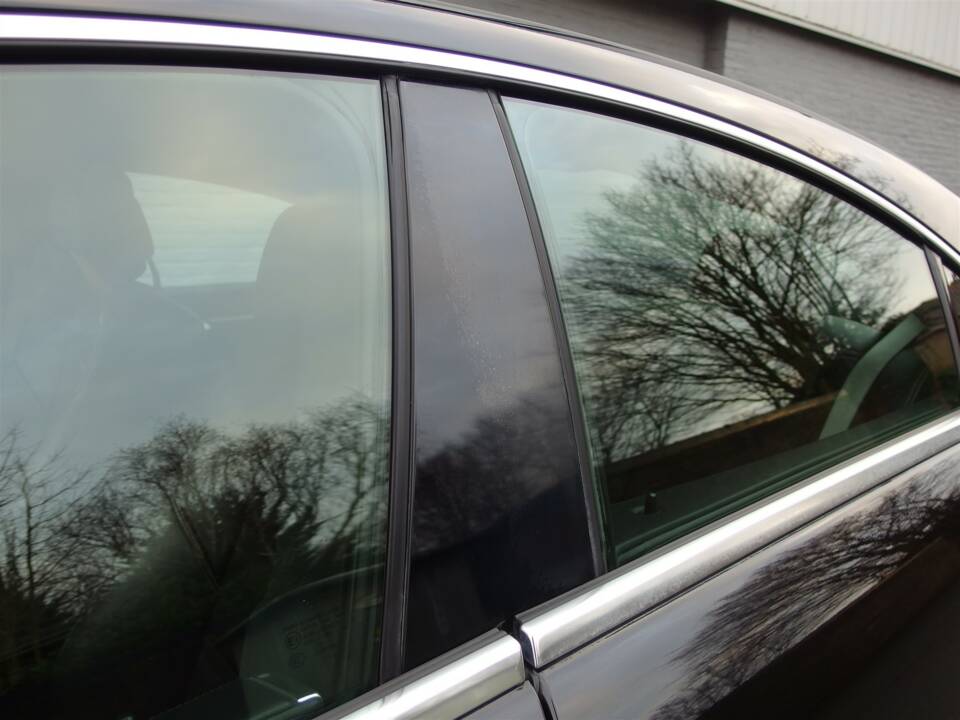 Image 26/97 of Mercedes-Benz CLS 63 AMG S 4MATIC (2013)