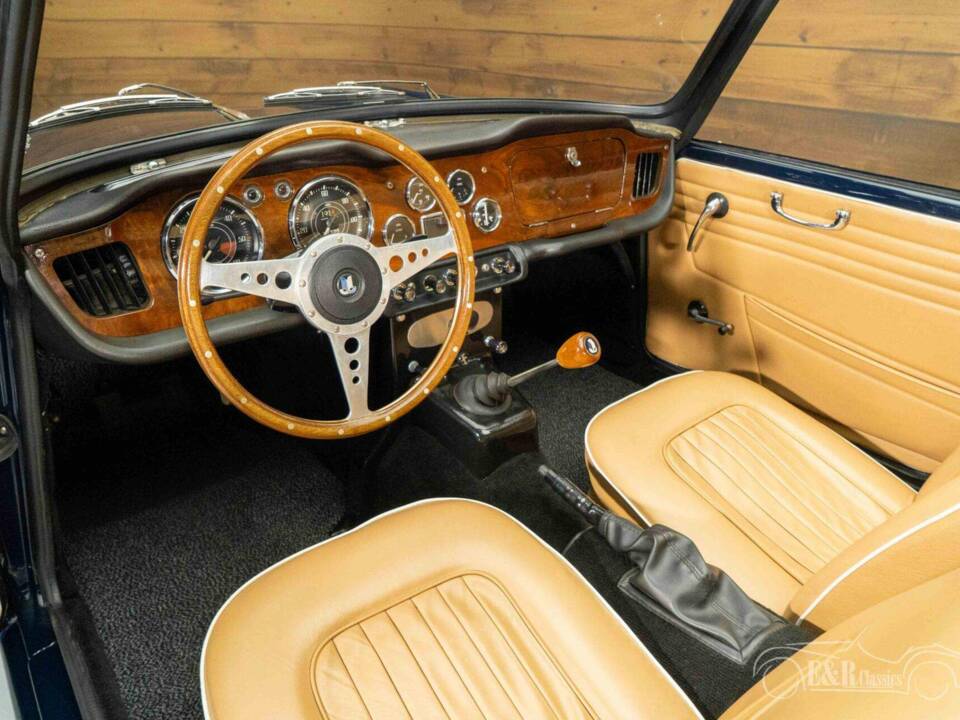 Afbeelding 13/19 van Triumph TR 4A (1967)
