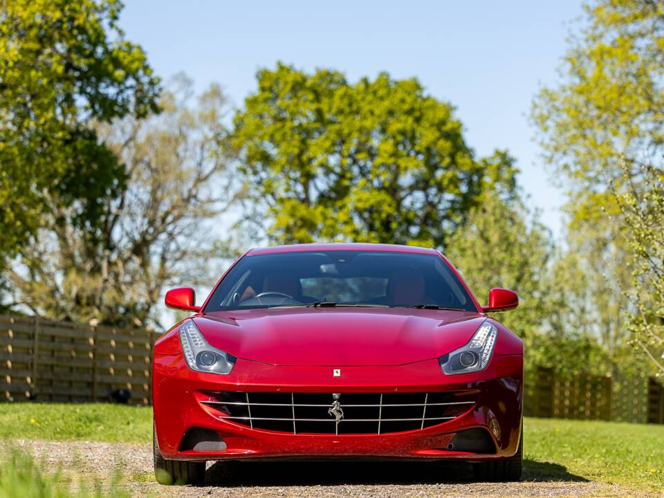 Bild 27/50 von Ferrari FF (2012)