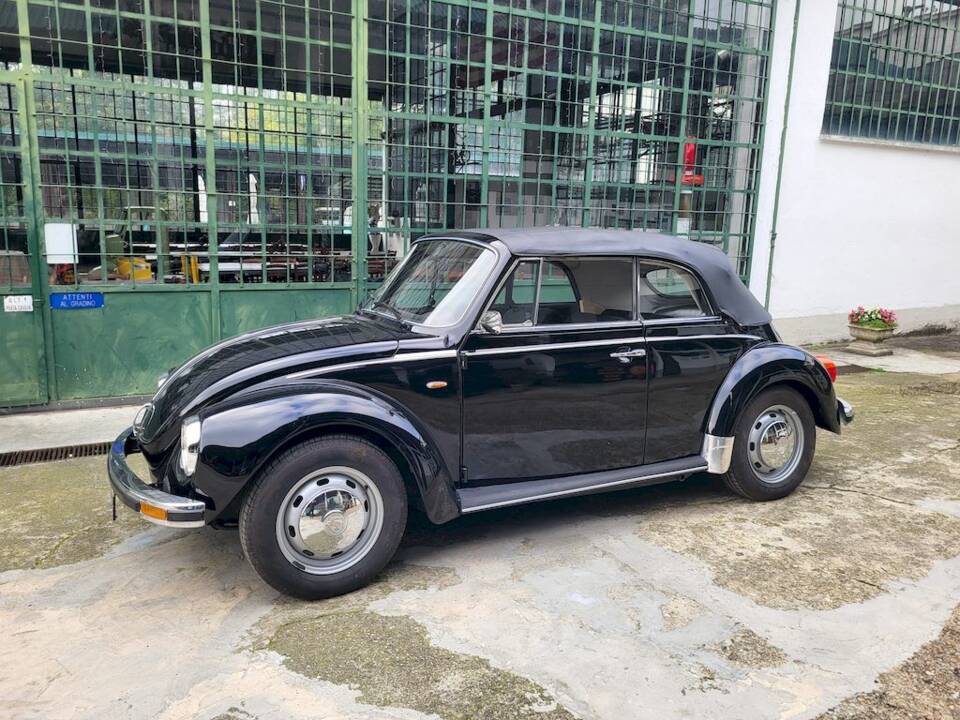 Immagine 3/47 di Volkswagen Käfer 1303 (1974)