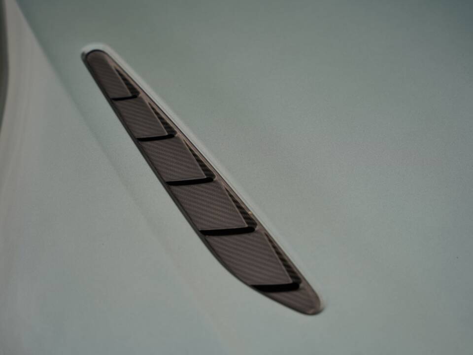 Bild 43/50 von Aston Martin V8 Vantage AMR (2020)