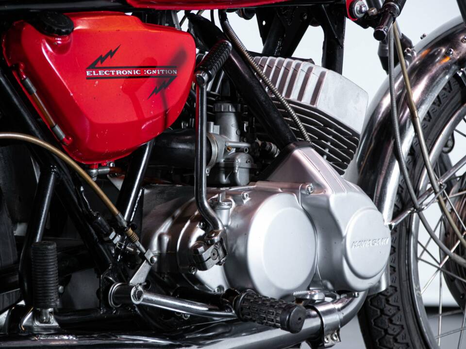 Immagine 37/50 di Kawasaki DUMMY (1970)