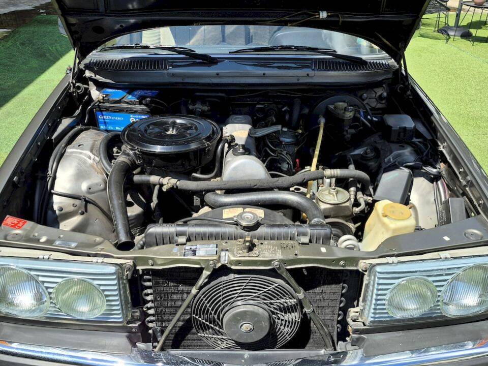 Image 60/71 of Mercedes-Benz 240 D (1980)