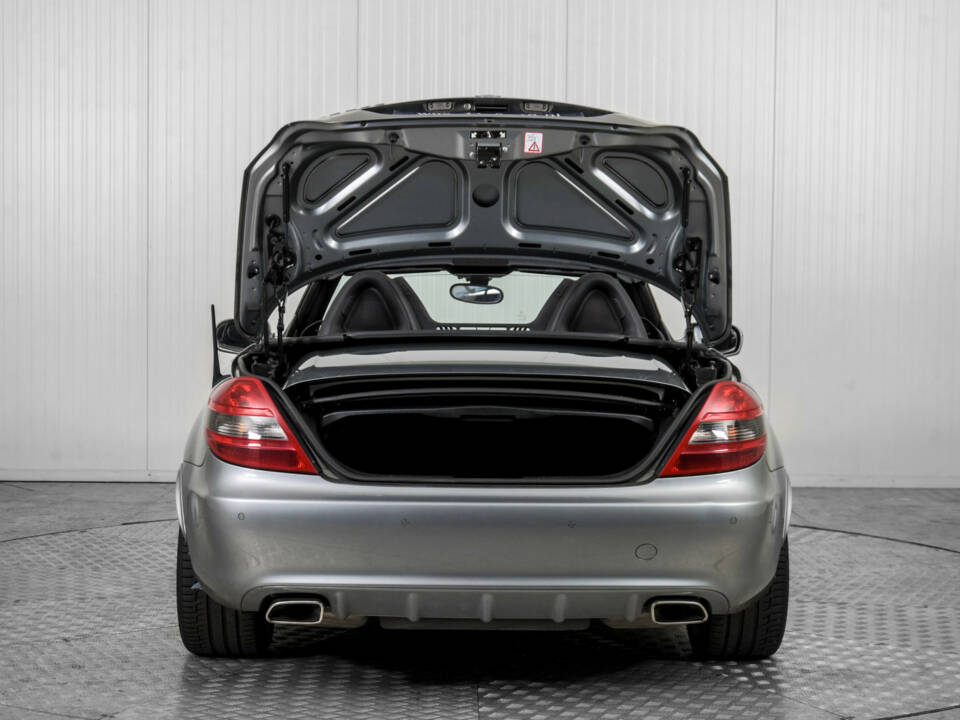 Afbeelding 42/50 van Mercedes-Benz SLK 200 Kompressor (2008)