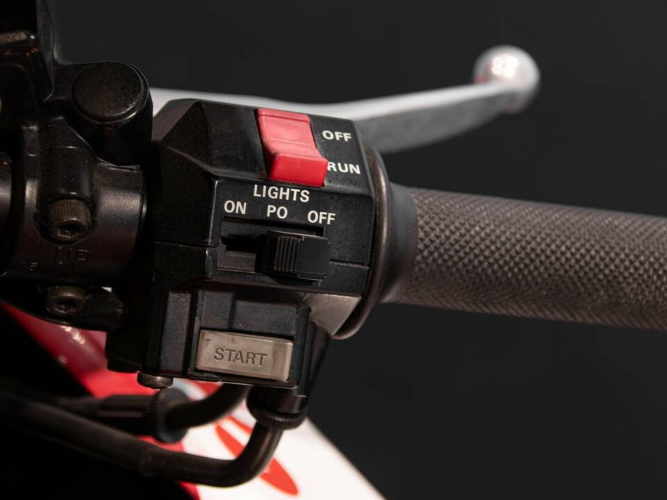 Image 25/35 of Bimota DUMMY (1991)