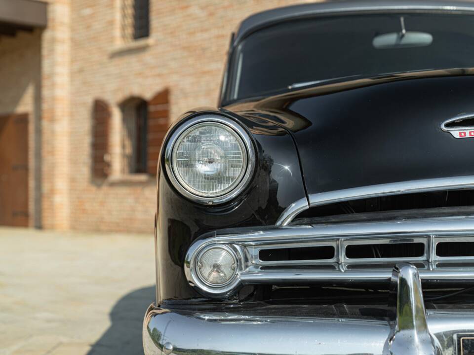 Image 12/50 of Dodge Coronet "Red Ram" (1953)