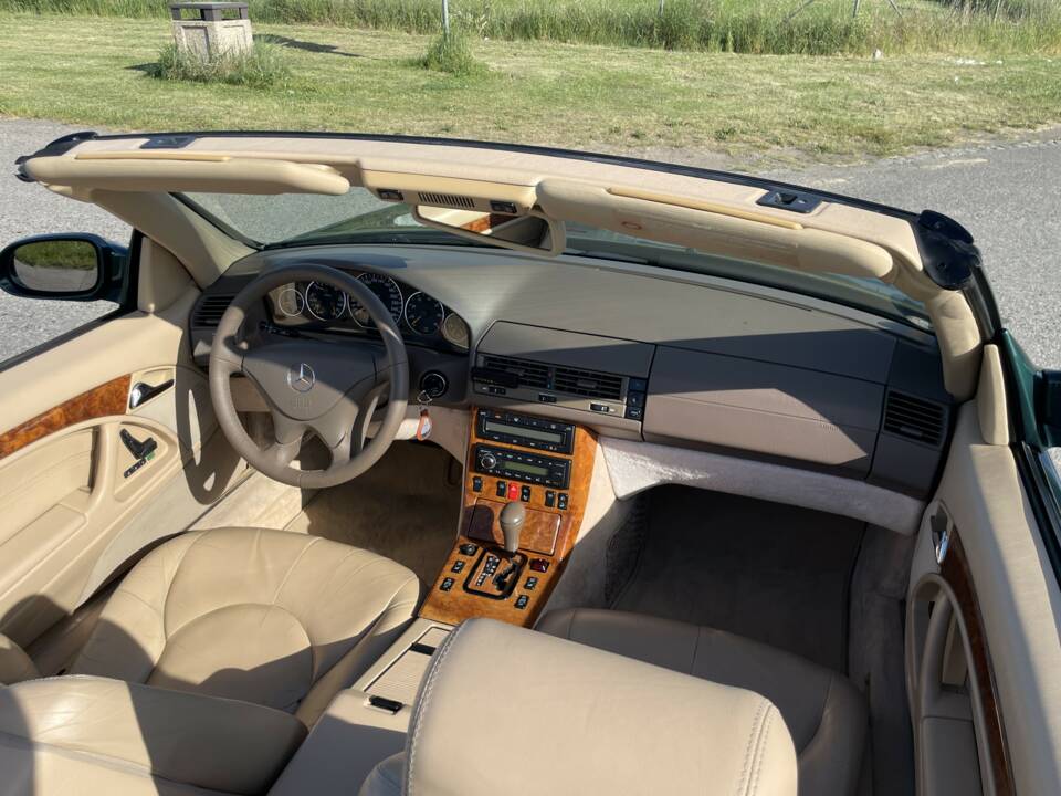 Image 20/39 de Mercedes-Benz SL 320 (1999)