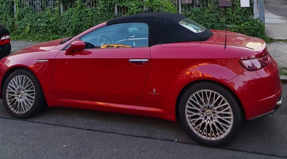 Image 9/29 of Alfa Romeo Spider 2.2 JTS (2008)