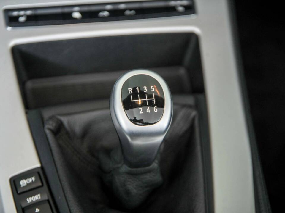Image 36/50 of BMW Z4 sDrive23i (2010)