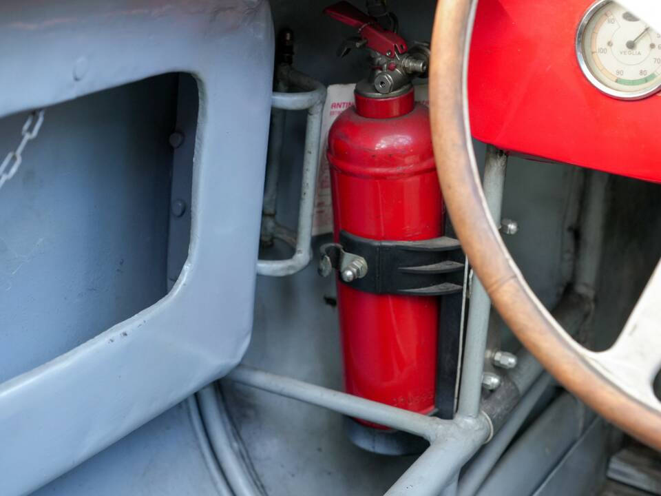 Image 31/39 of Bandini 750 Sport Internazionale "Saponetta" (1957)