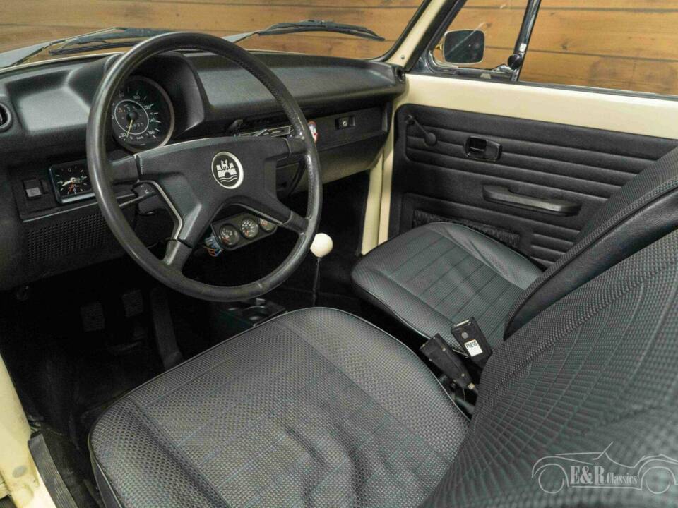 Immagine 12/19 di Volkswagen Maggiolino 1600 (1973)