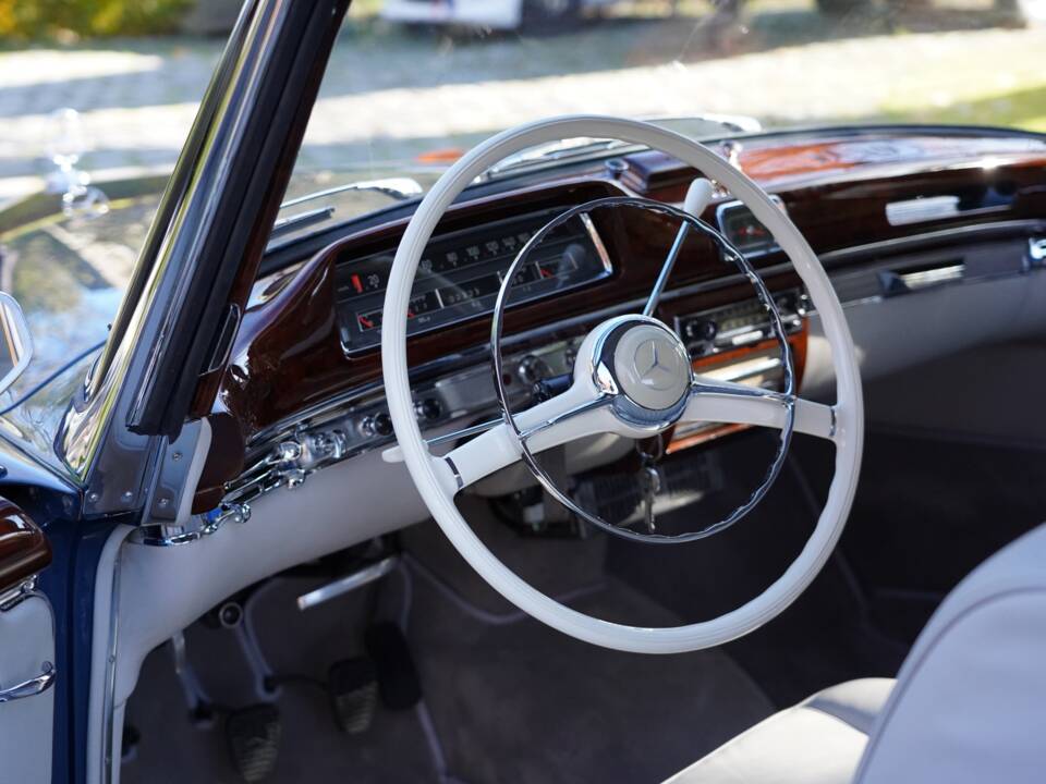 Bild 8/14 von Mercedes-Benz 220 S Cabriolet (1959)