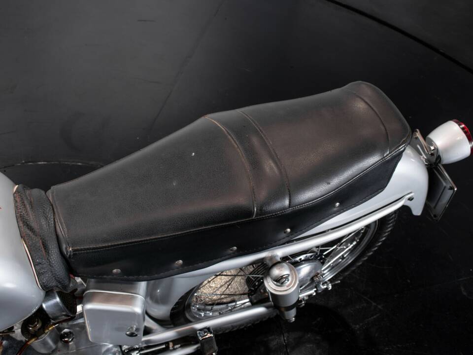 Image 14/25 of Beta 160 Sport (1953)