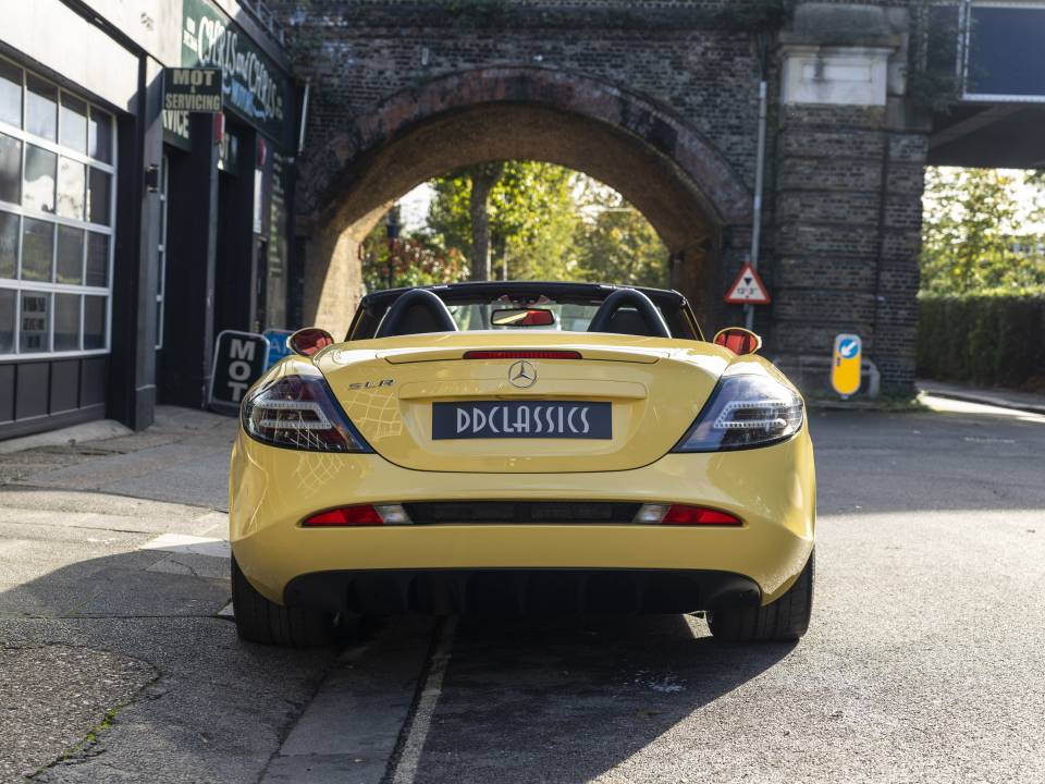 Image 6/37 of Mercedes-Benz SLR McLaren (2008)
