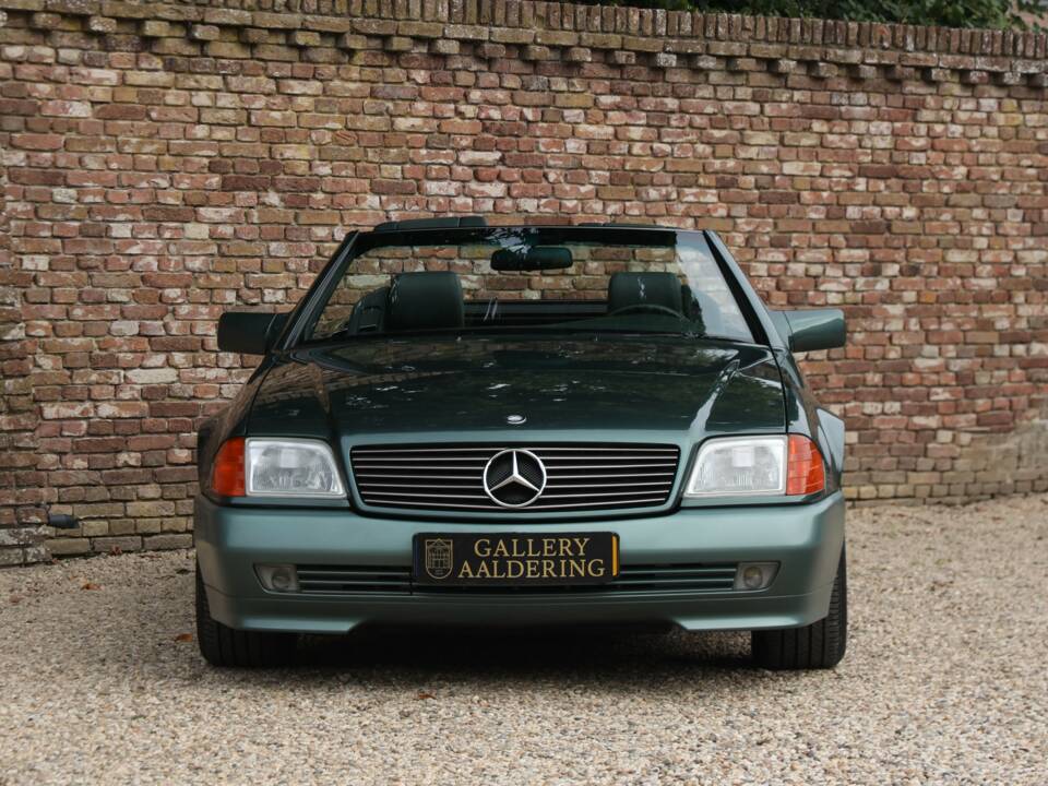 Image 5/50 of Mercedes-Benz 300 SL-24 (1992)