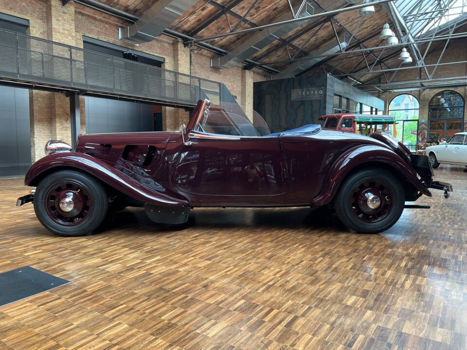 Image 26/38 of Citroën Traction Avant 11 BL Légère (1938)