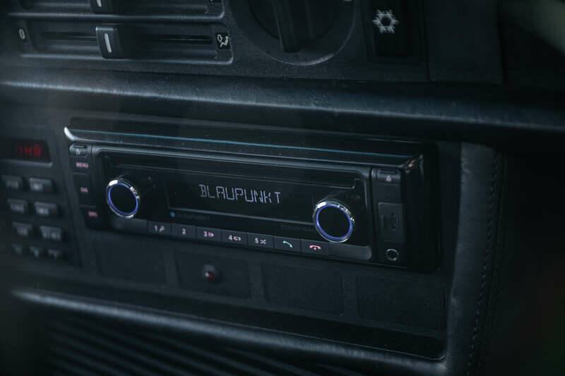 Image 15/50 of BMW 635 CSi (1989)