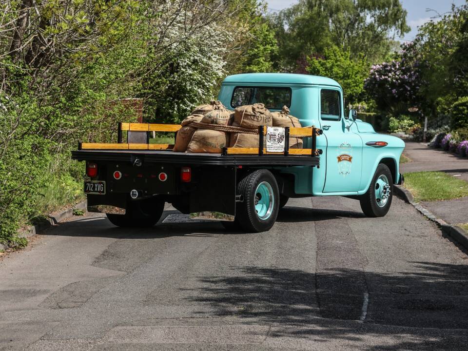 Immagine 22/34 di Chevrolet 3100 ½-ton (1957)