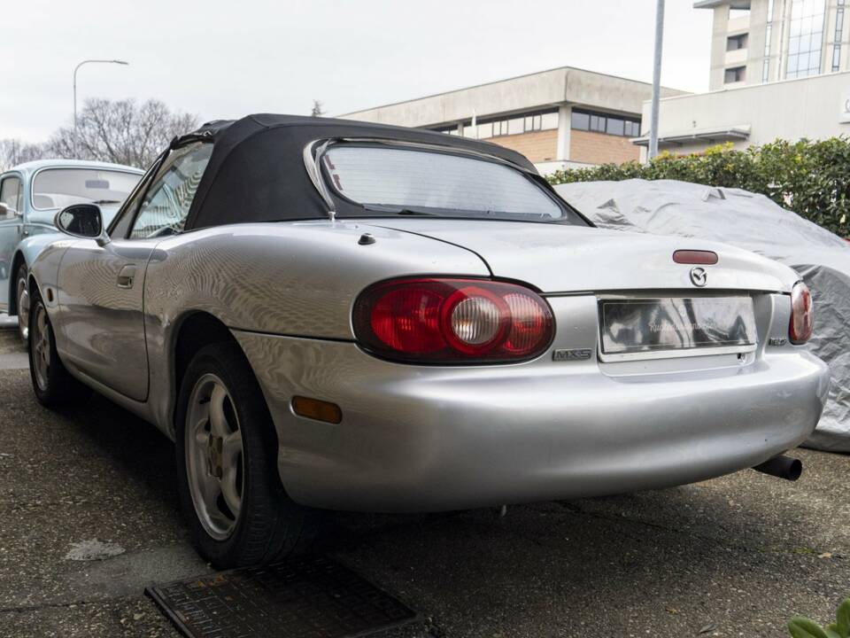 Image 3/20 of Mazda MX-5 1.6 (2001)