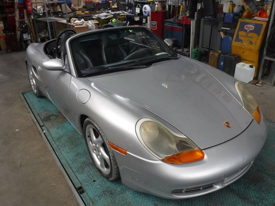 Bild 16/36 von Porsche Boxster S (2000)