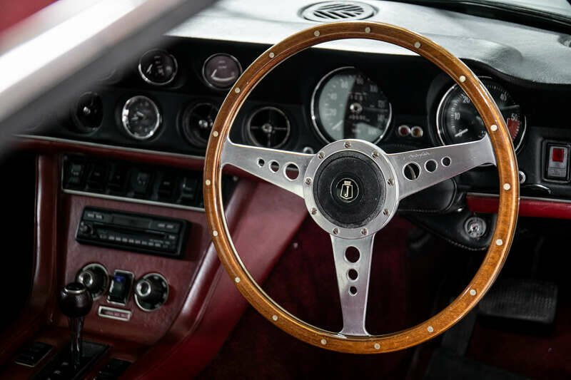 Image 16/29 of Jensen Interceptor MK III (1973)