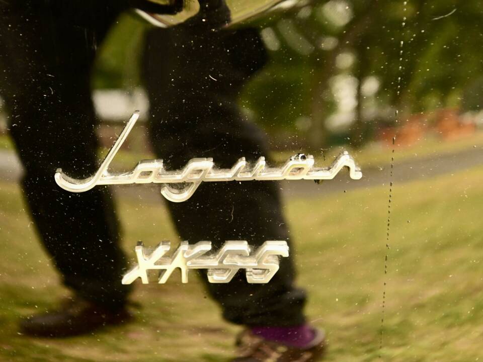 Image 32/50 of Jaguar XK-SS (1967)