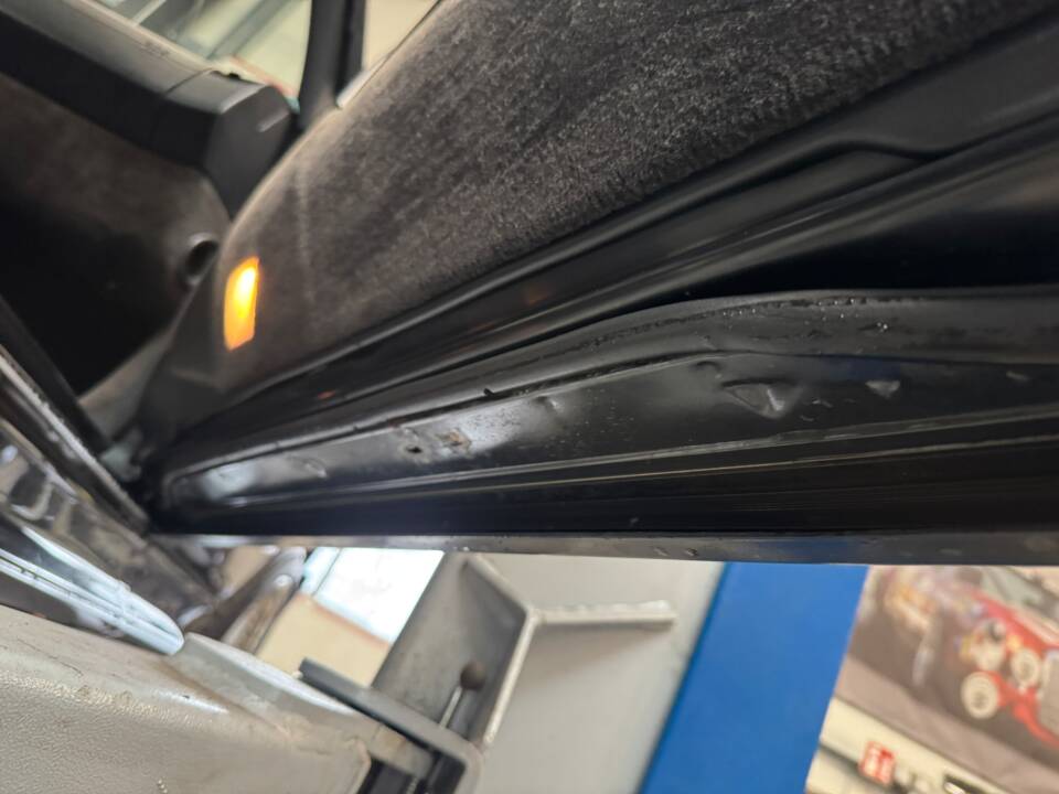 Imagen 42/46 de Mercedes-Benz 500 SL 6.0 AMG (1992)