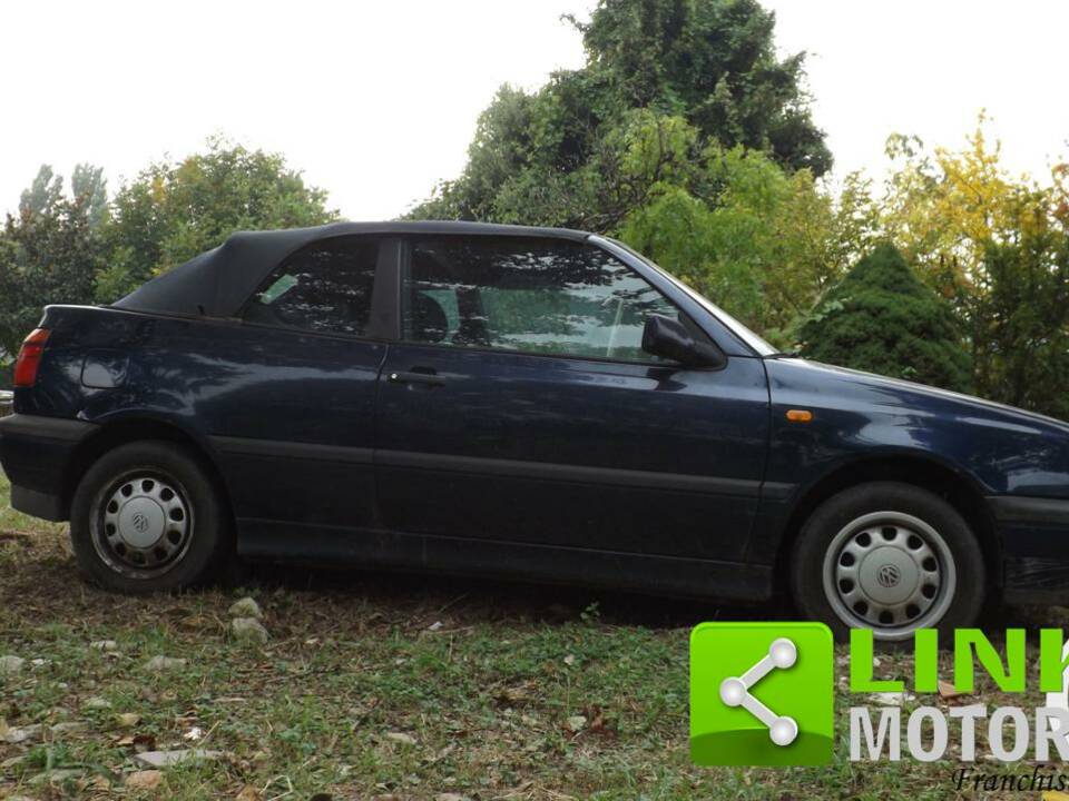 Image 10/10 de Volkswagen Golf III Cabrio 1.6 (1996)