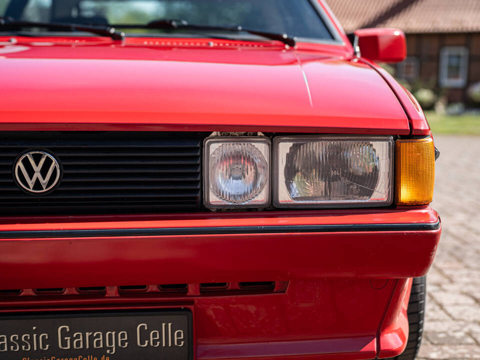 Image 6/40 de Volkswagen Scirocco II GT (1990)