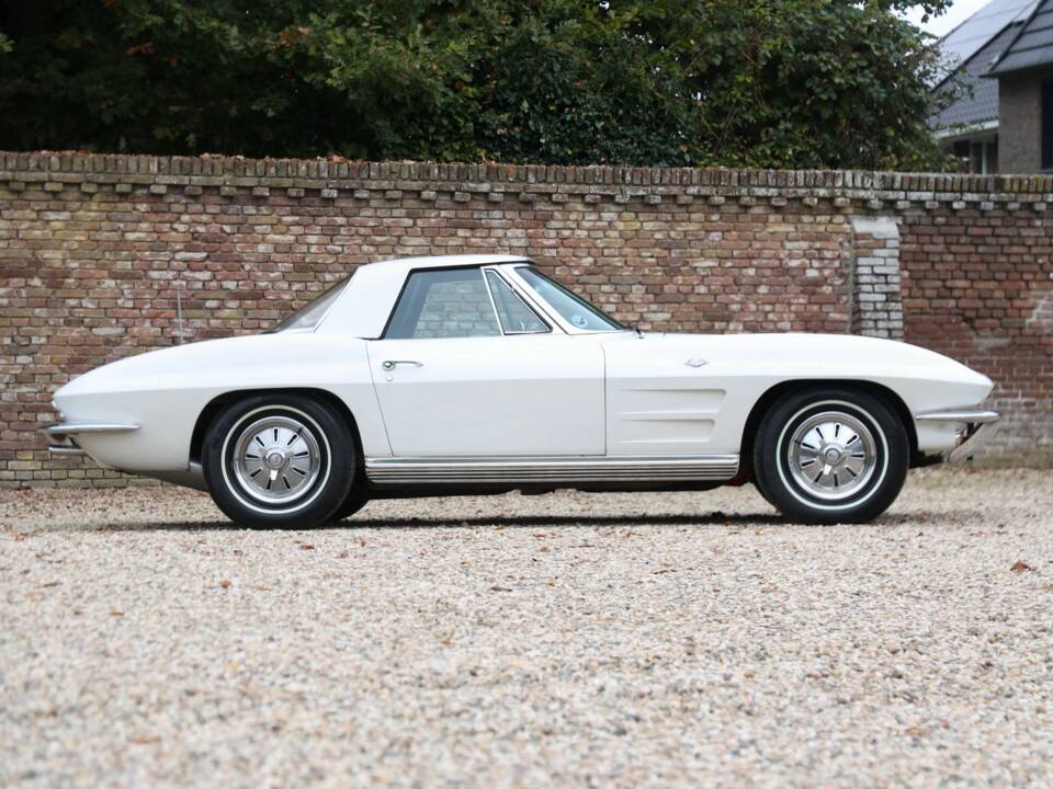 Imagen 40/50 de Chevrolet Corvette Sting Ray Convertible (1964)