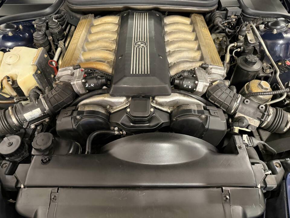 Immagine 5/16 di BMW 850i (1990)