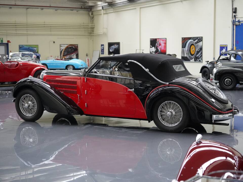 Immagine 27/34 di Bugatti Typ 57 (1937)