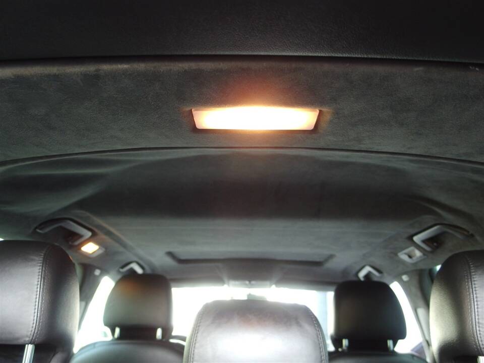 Image 69/99 of Porsche Cayenne Turbo (2007)