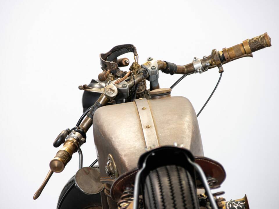 Image 20/50 of Harley-Davidson FXSTC 1340 Softail Custom (1989)