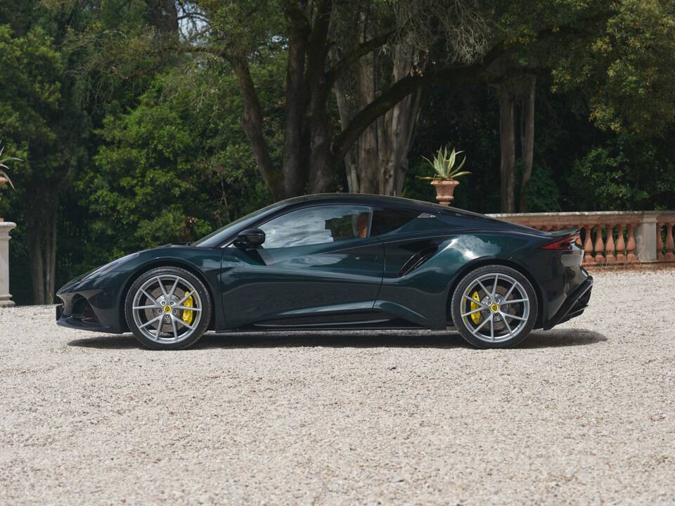 Image 2/15 of Lotus Emira "First Edition" (2022)