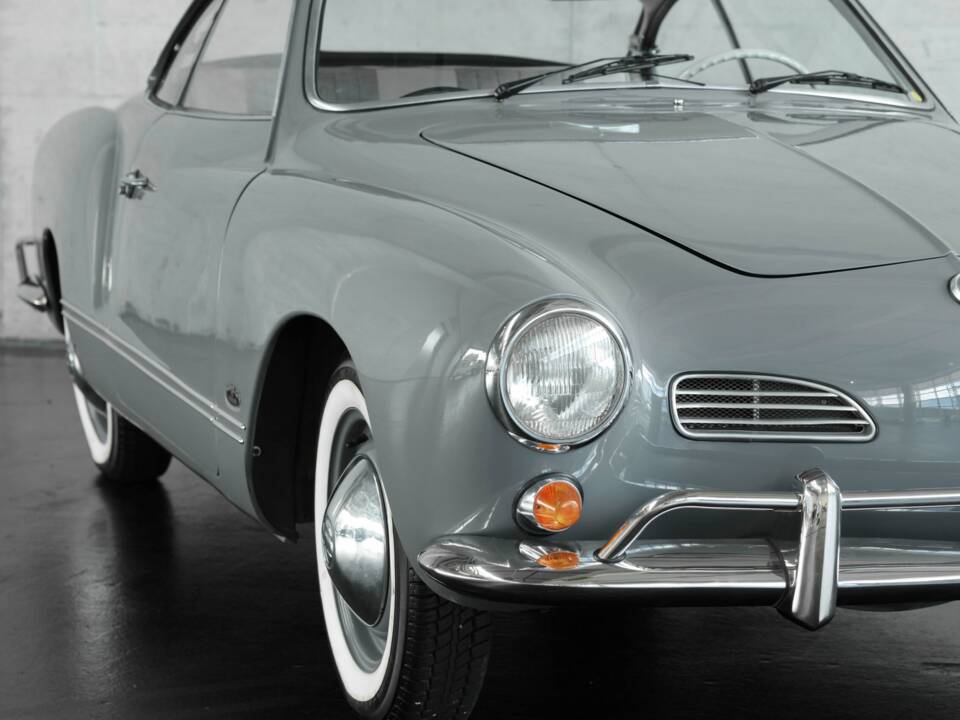 Image 16/50 of Volkswagen Karmann Ghia 1500 (1961)