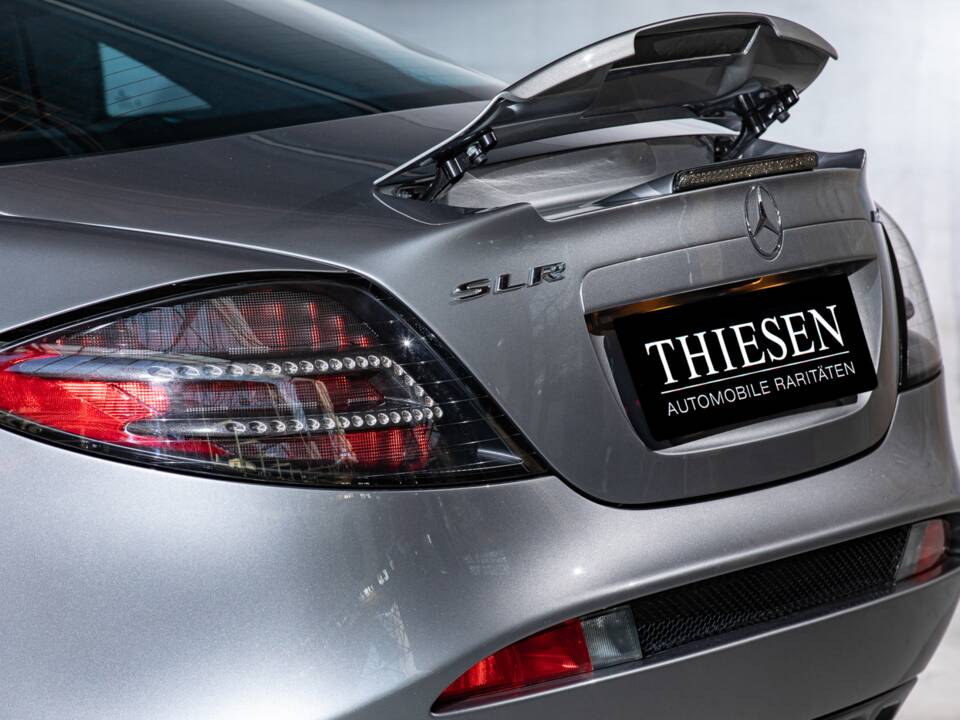 Image 24/25 of Mercedes-Benz SLR McLaren 722 (2006)