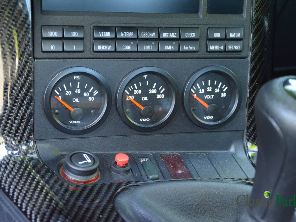 Image 32/50 de BMW 323i (1998)