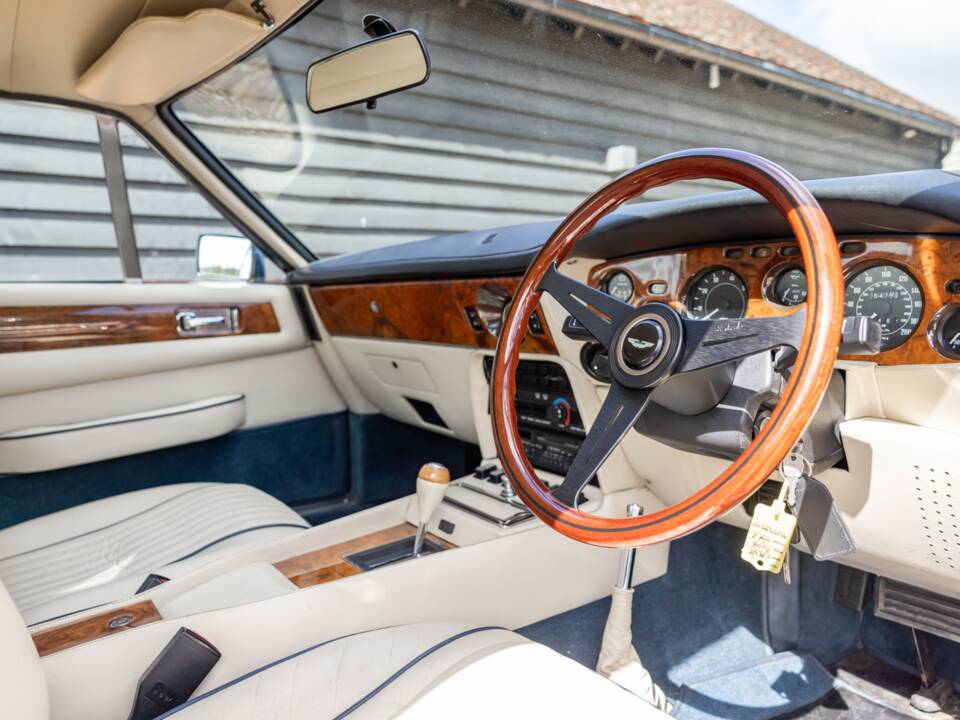 Bild 27/70 von Aston Martin V8 EFi (1988)